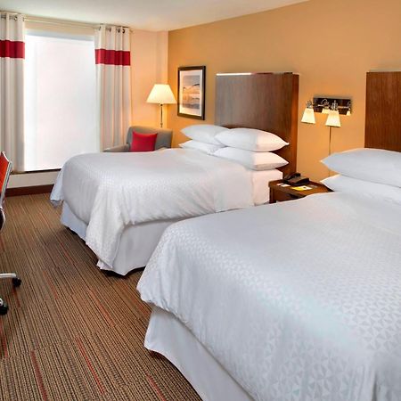 Four Points By Sheraton Charleston Exterior photo