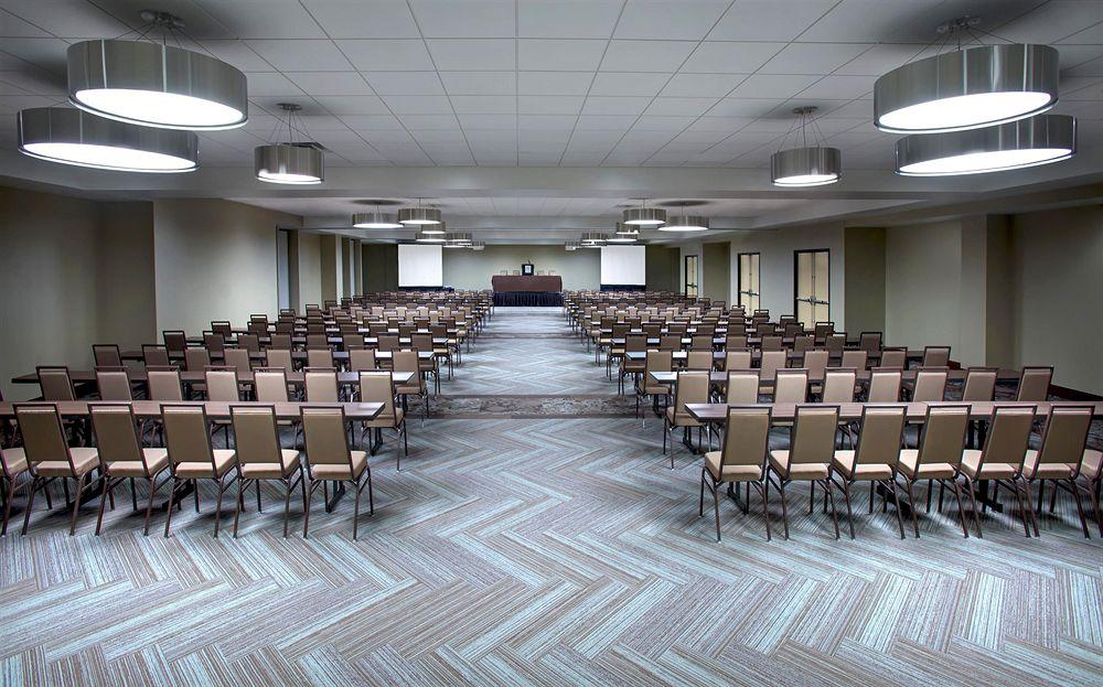 Four Points By Sheraton Charleston Exterior photo