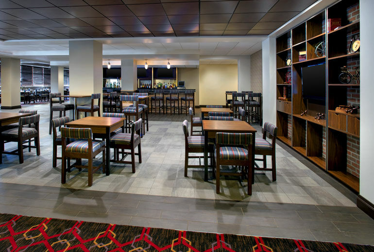 Four Points By Sheraton Charleston Exterior photo