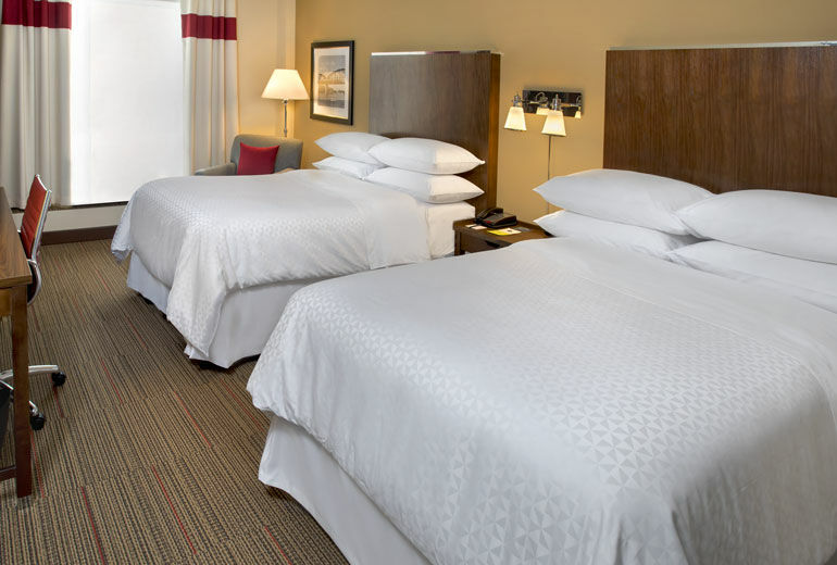 Four Points By Sheraton Charleston Exterior photo